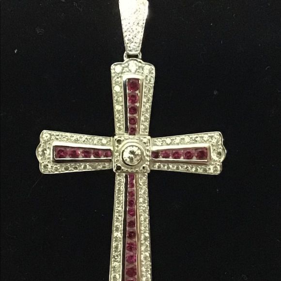 925 Sterling Silver Cross - Picture 3 of 6